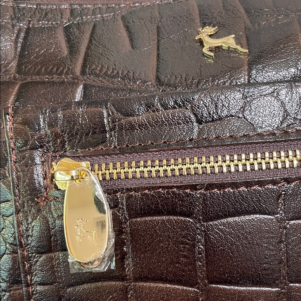 Ashwood Leather Dark Brown Croc-Embossed Crossbody Bag with Gold Accents - Picture 3 of 11